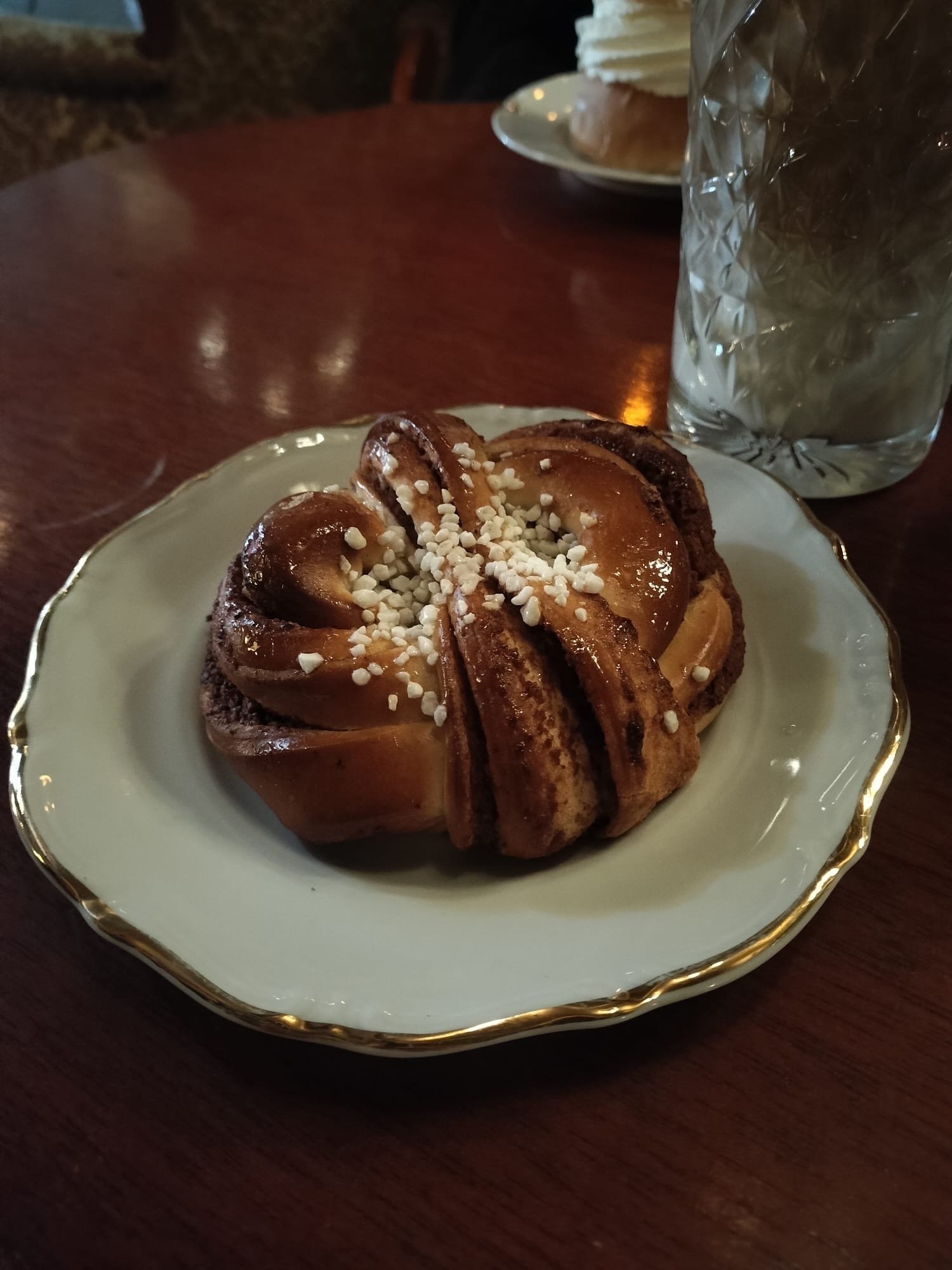 コラム】シナモンパン徹底比較編！！！｜Uppnese