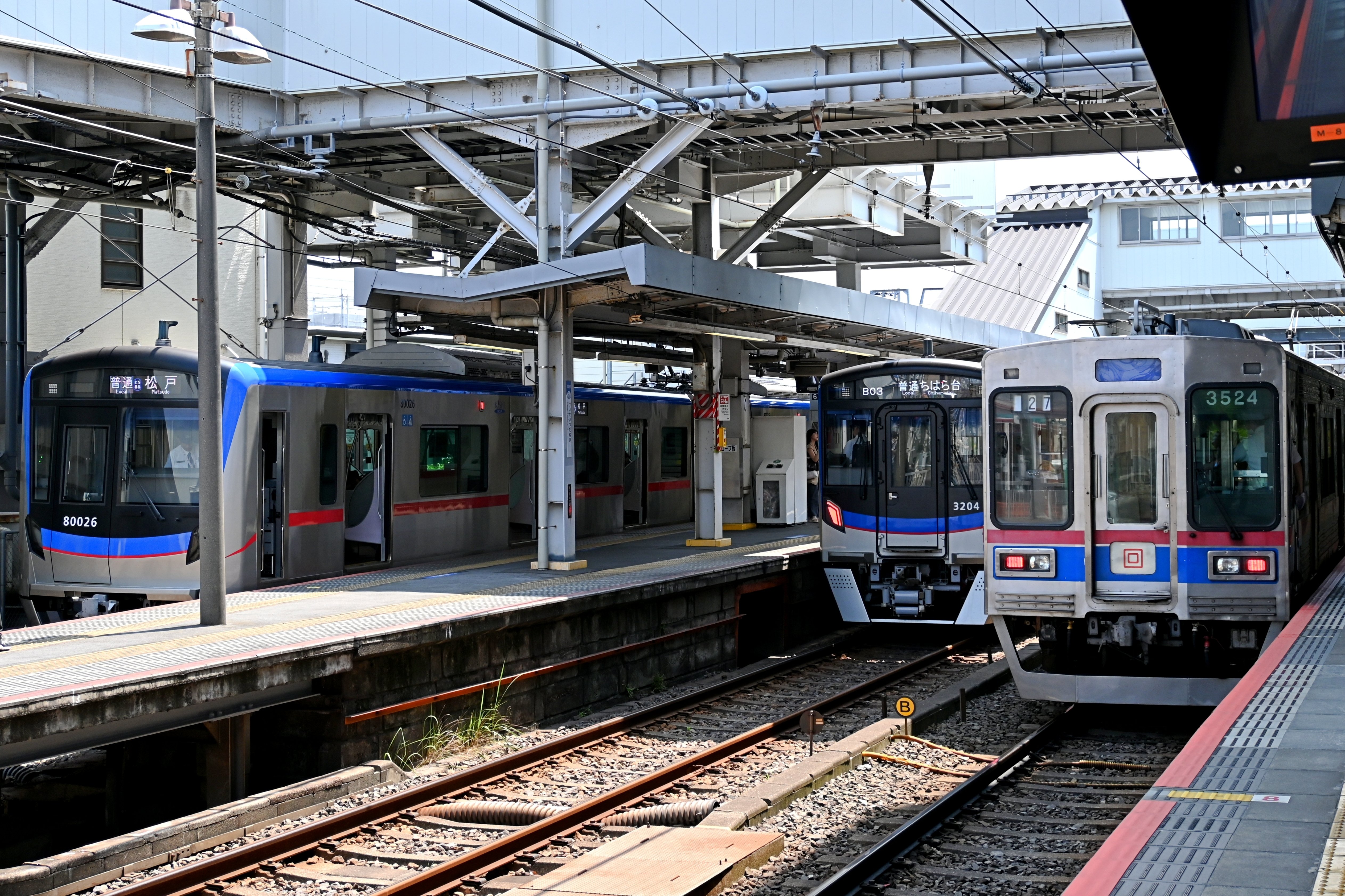 京成松戸線 80000形×レア車両の並びを撮ろう｜隣の芝生は隣の芝生