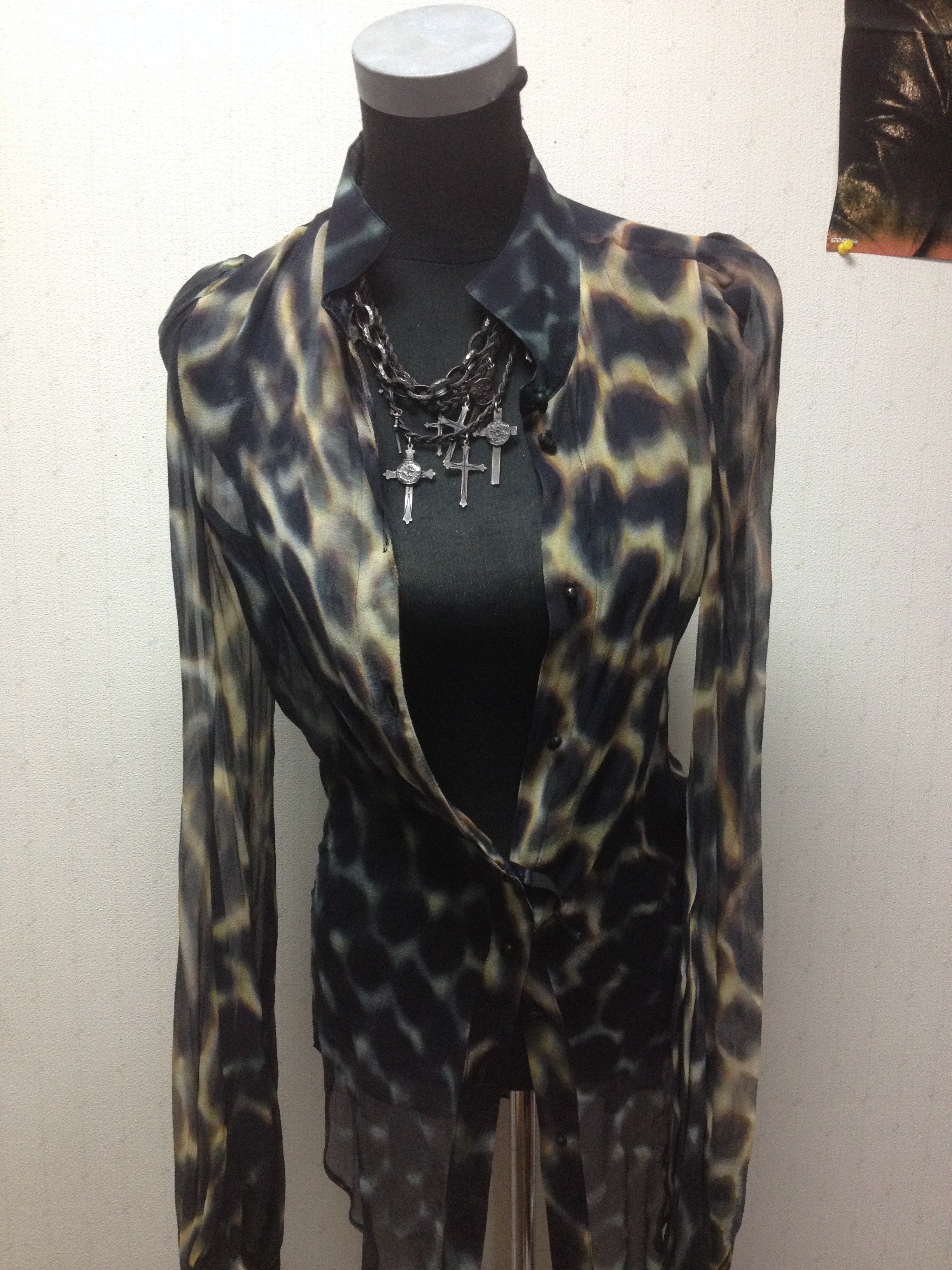 タキシードシャツ】HYDEの愛用衣装｜ハム