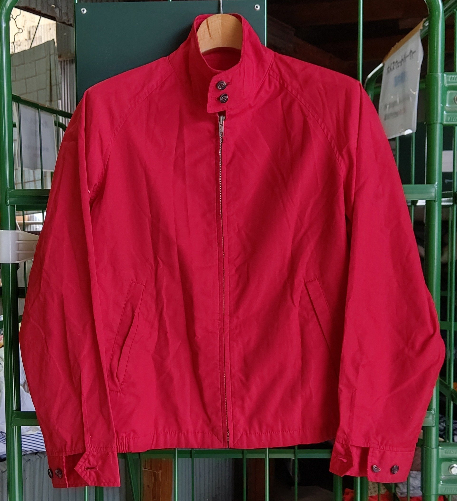 VAN・JACの🔴真っ赤なスイングトップをレスキューした