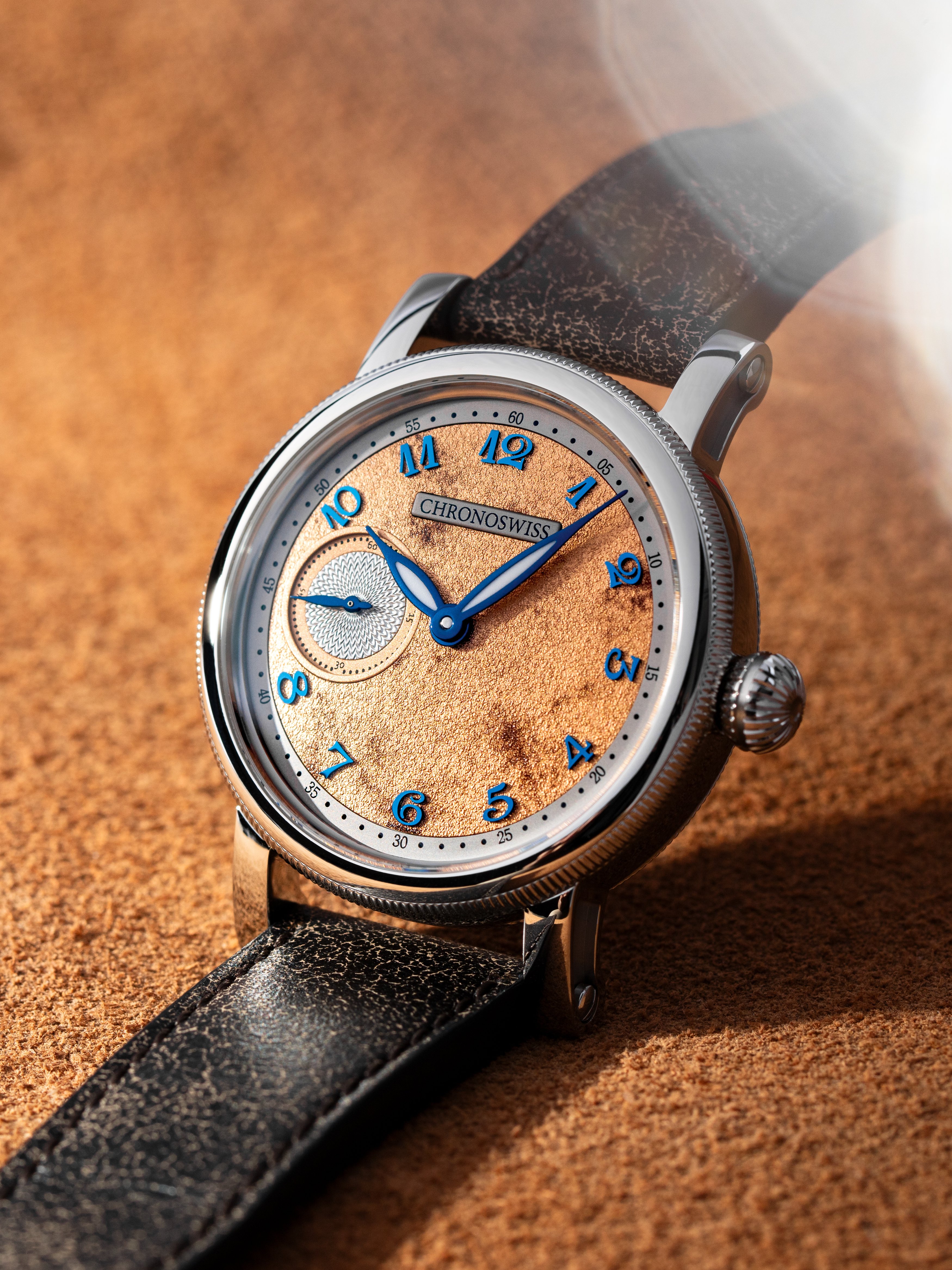 待望の新作、ついに9月10日日本発売！クロノスイス「スモールセコンド