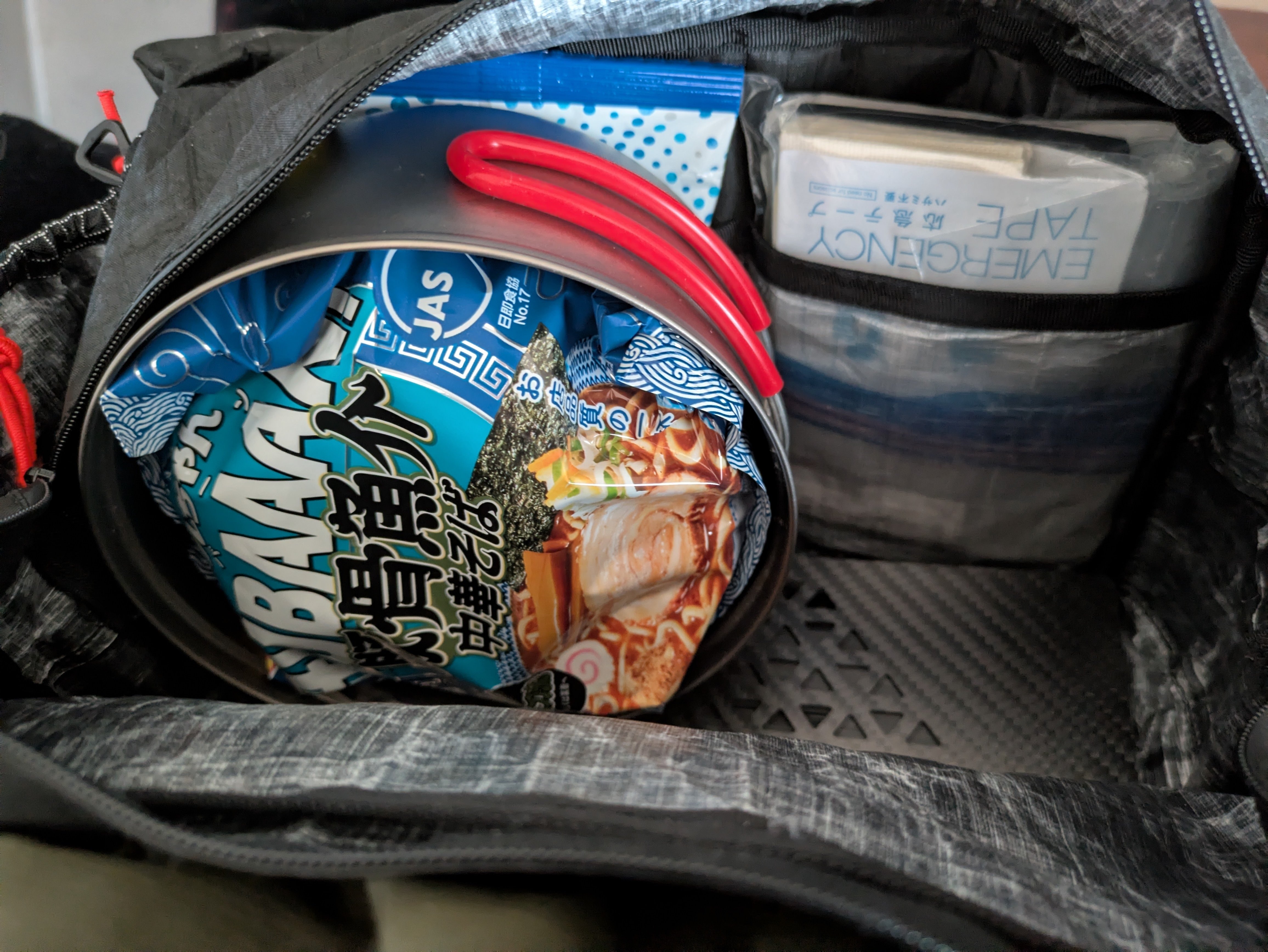 背中のムレとおさらば！Takao Mountain Bookのヒップバッグはいいぞ