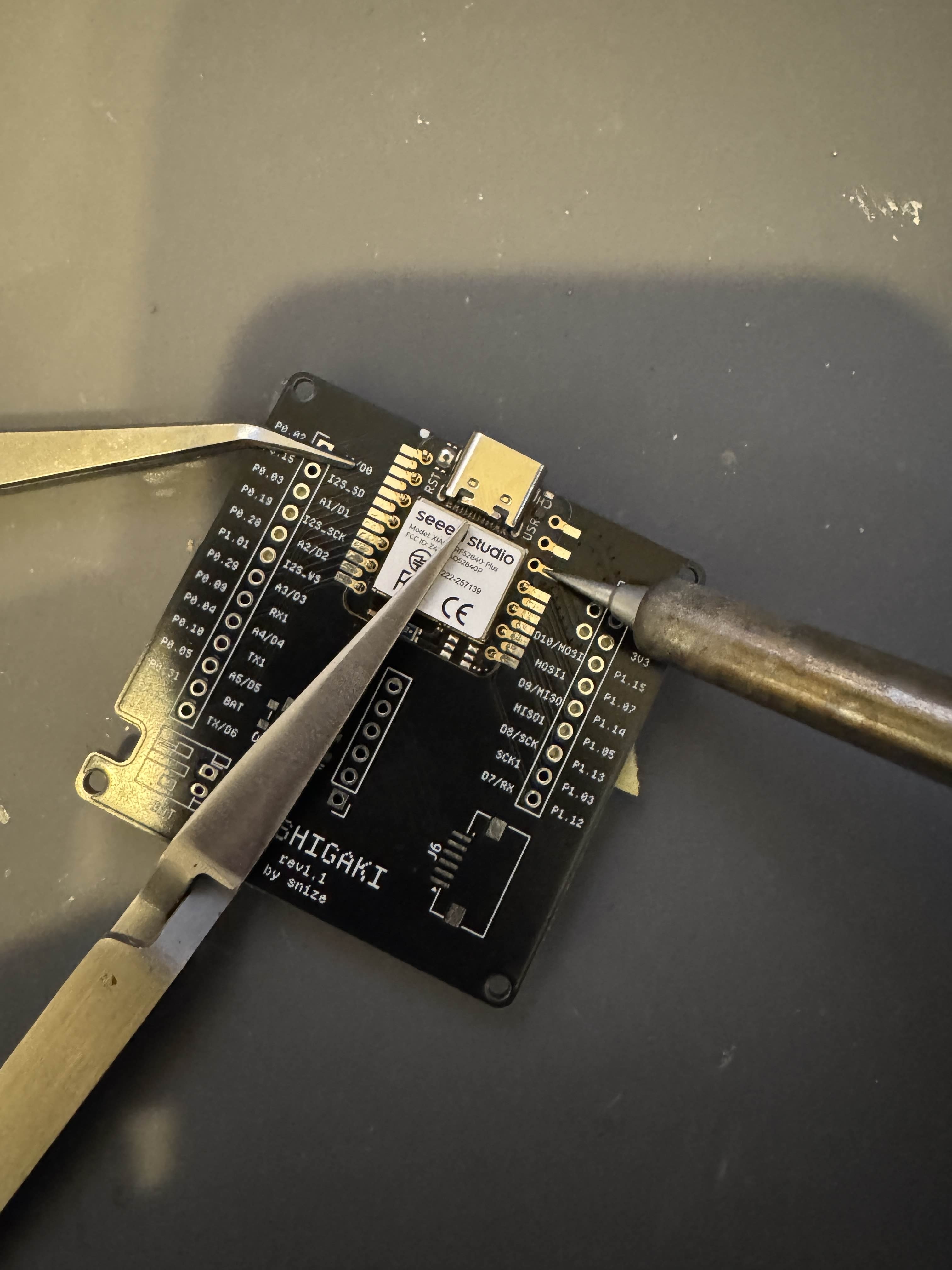 HASHIGAKI に Seeed Studio XIAO nRF52840 Plus をのせた｜happy_ryo