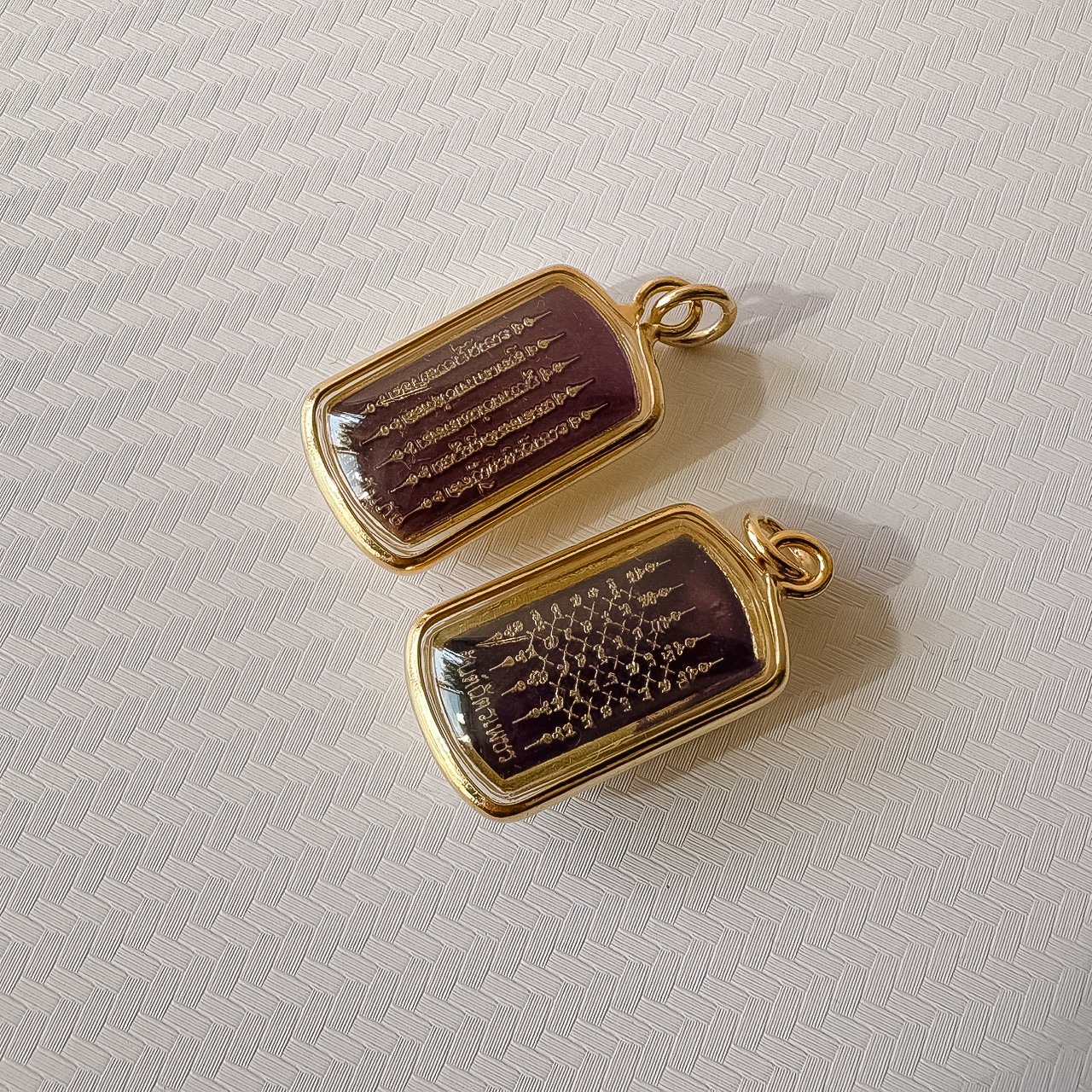 タイ旅行③【プラクルアン】お守りアミュレット屋さん｜明星 菫青