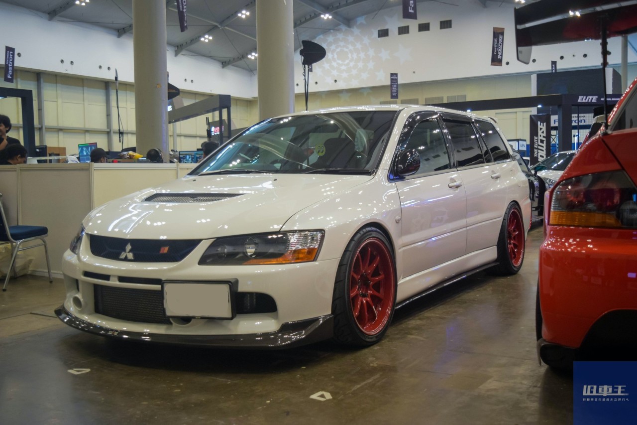 ランエボ並の走行性能を有する限定2,500台の希少車種！ 三菱ランサー