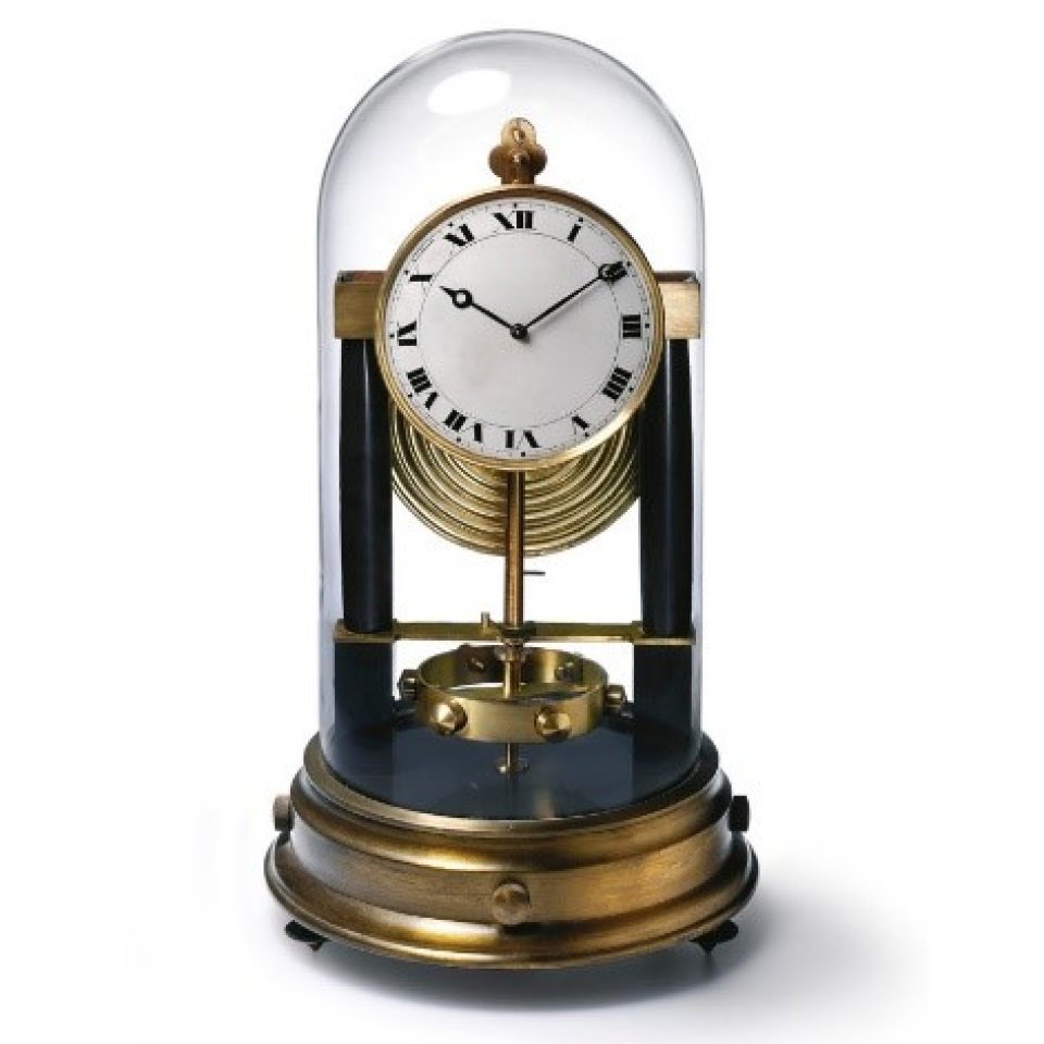 ほぼ半永久機関と言われる置時計【ジャガー・ルクルト - アトモス