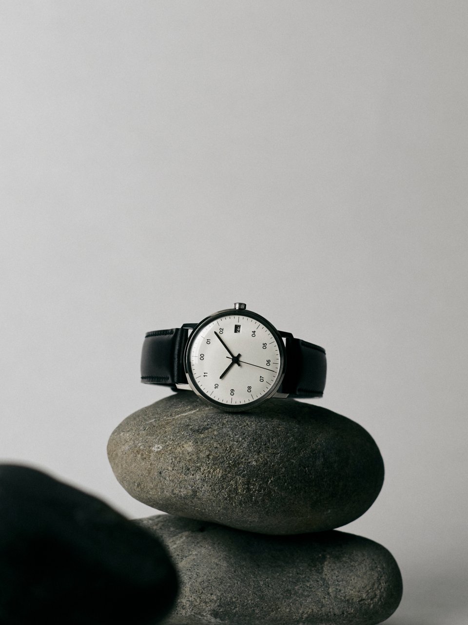 sazare (サザレ)」より待望の自動巻き腕時計「SK02(エスケーゼロツー