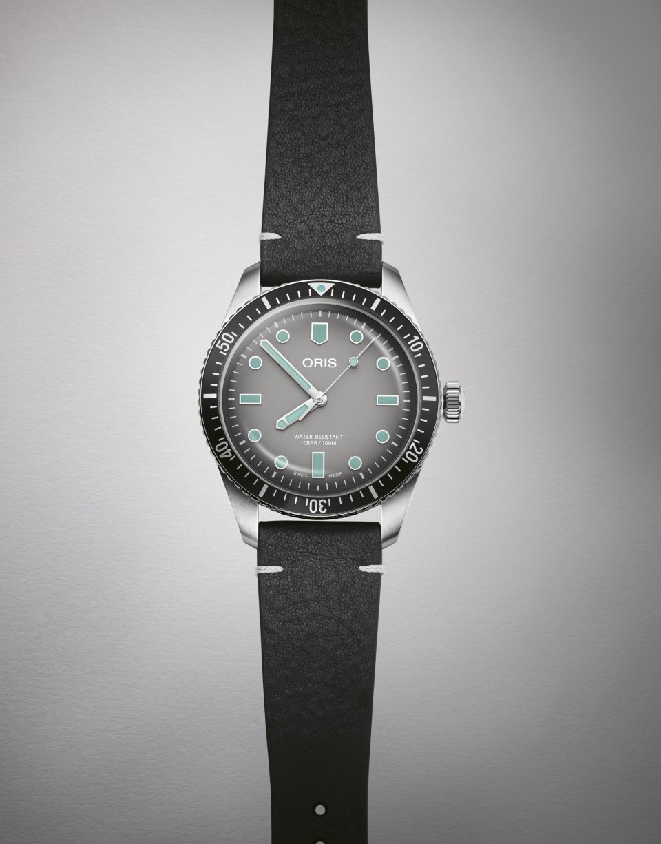 オリスから「ダイバーズ65」に新色グレーが登場～そしてスイスでの気候