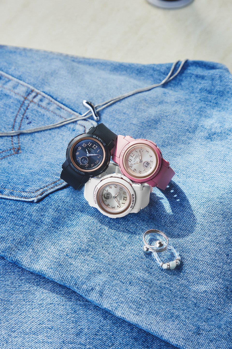 BABY-Gからベーシックスタイルと相性の良い コンパクトな電波ソーラー