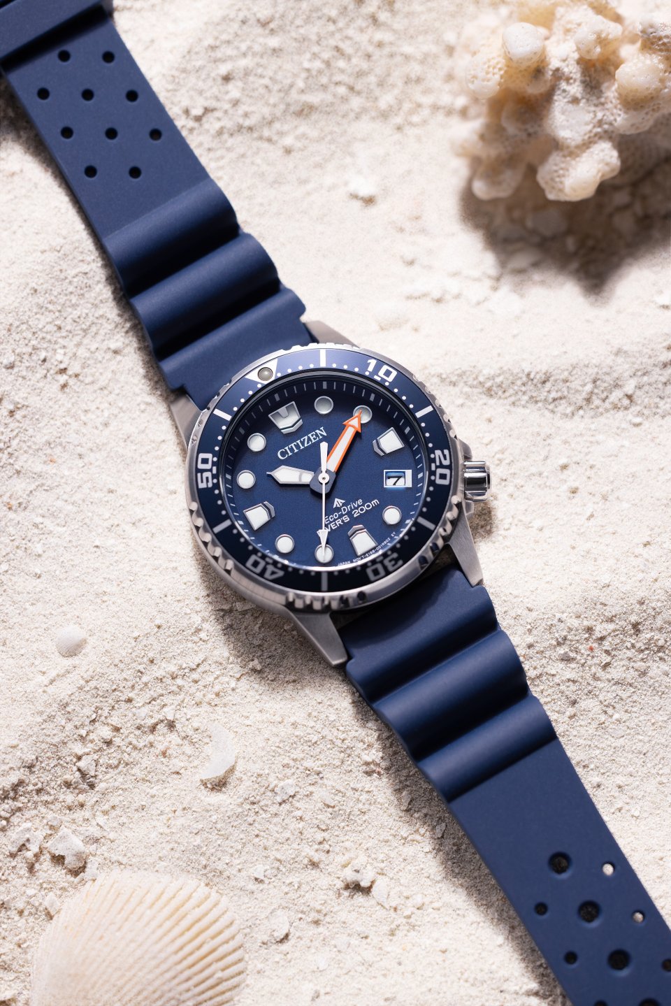 シチズン プロマスター エコ・ドライブ ダイバー200m」～36.5mmの小径