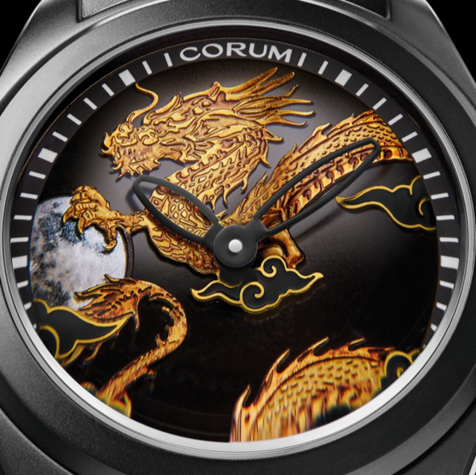 コルムが、2024年干支モデル「バブル 47 オートマティック ドラゴン