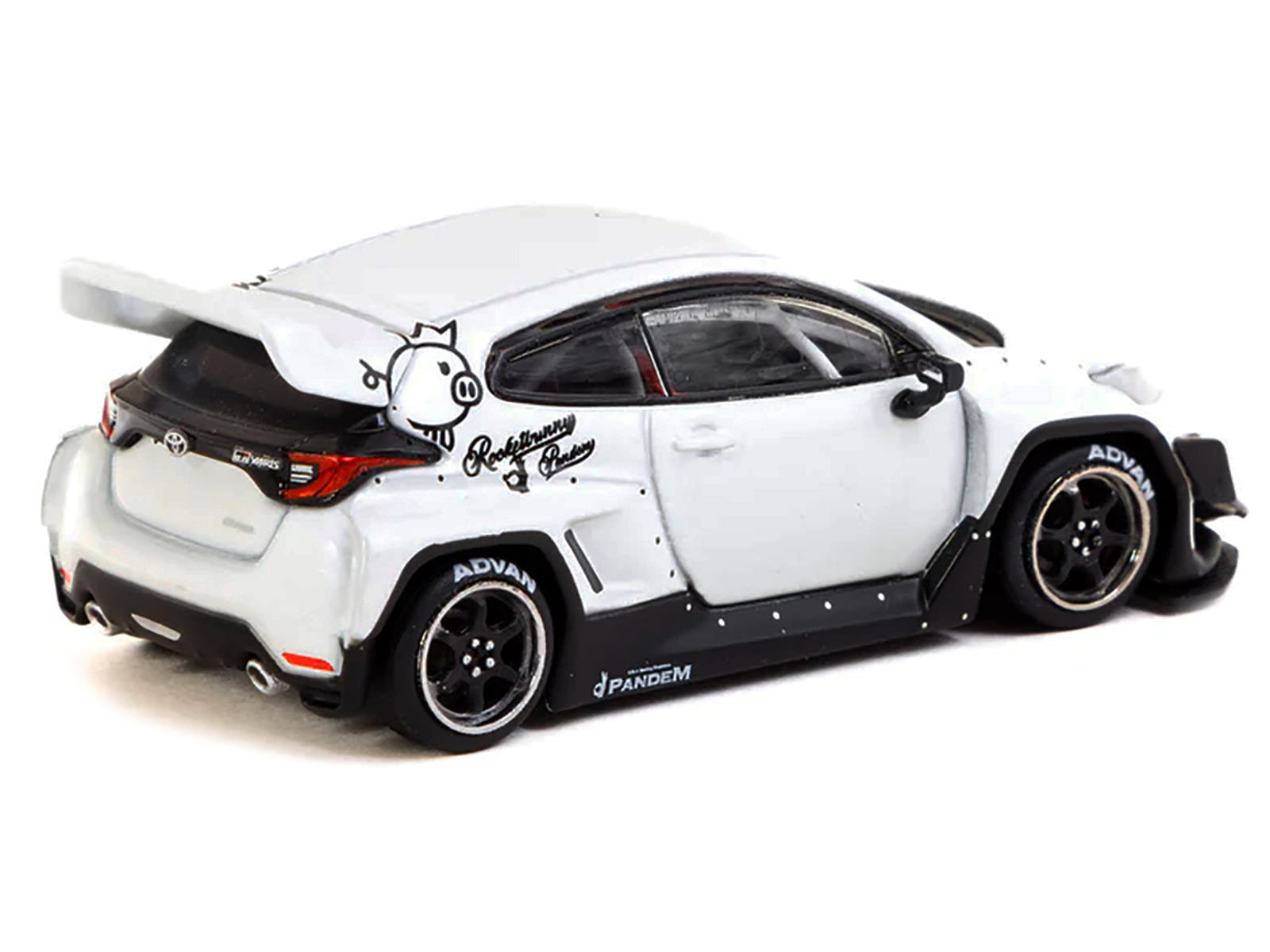 Toyota Yaris Pandem RHD (Right Hand Drive) White Metallic with