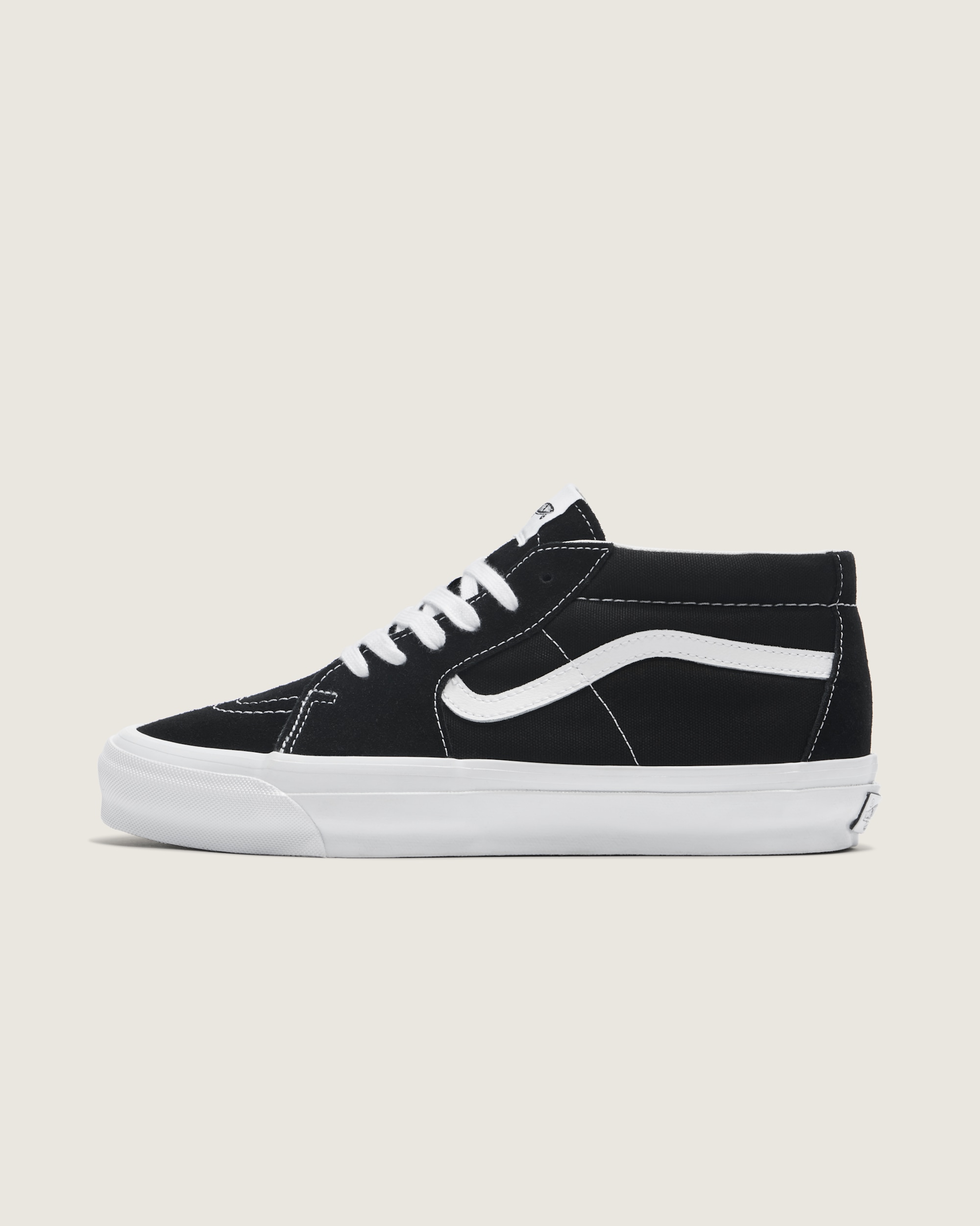 Premium Sk8-Mid Shoe in Black / White | Vans