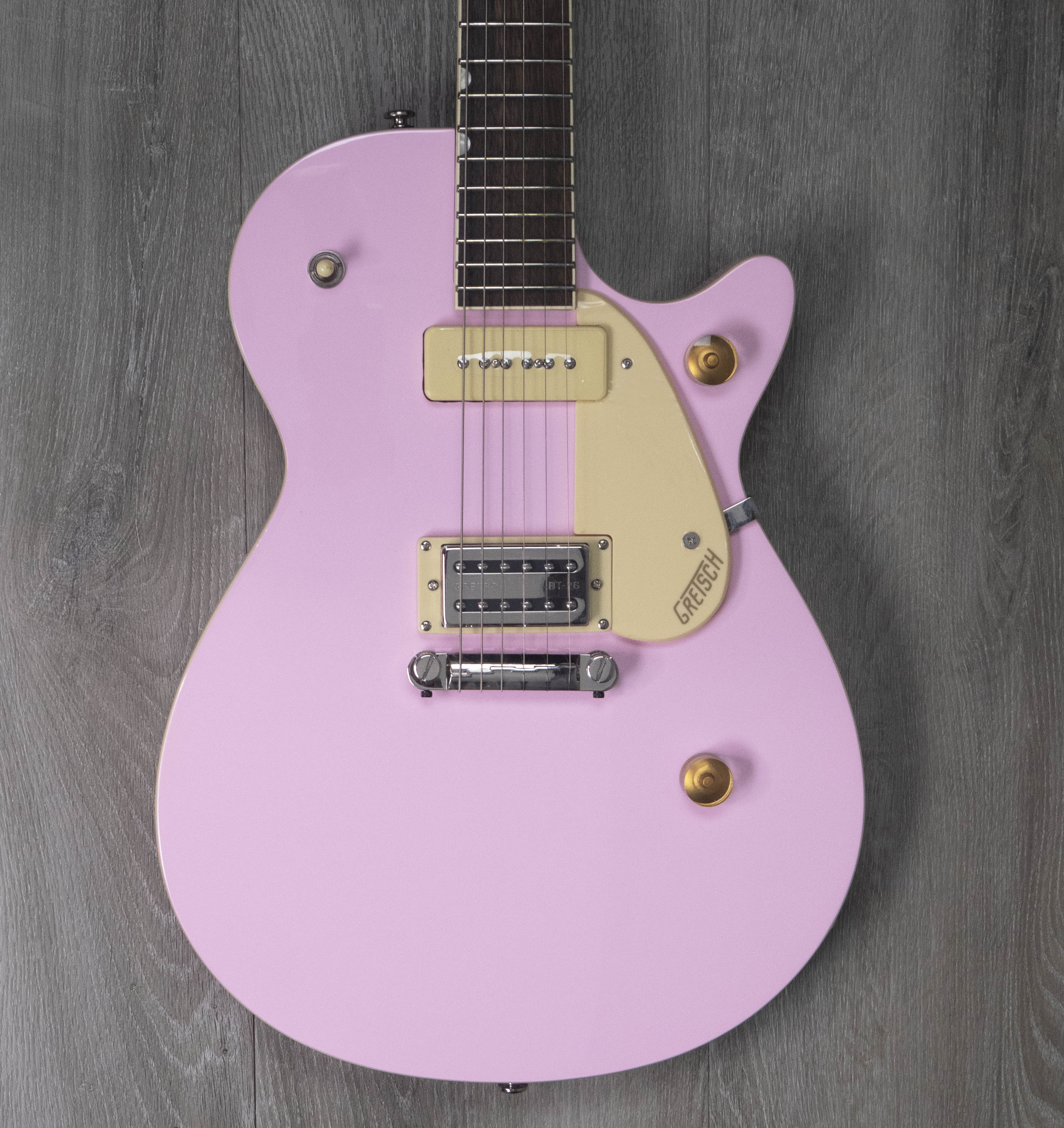 Gretsch G2215-P90 Streamliner Jr Jet, Shell Pink – A Strings