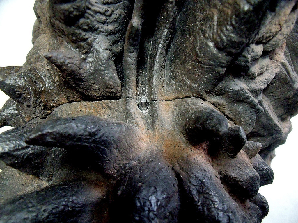 マグラー完成品製作記 その9: 怪獣ガレージキット造形記録