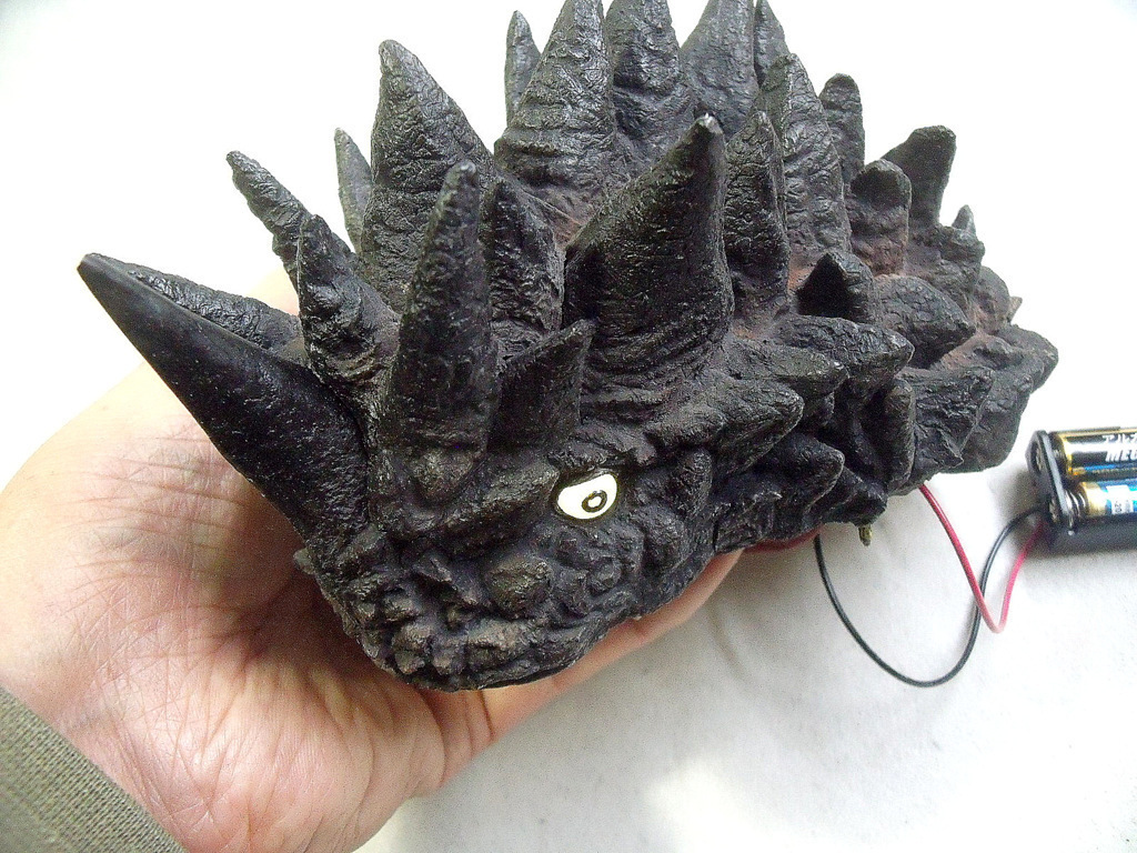 マグラー完成品製作記 その9: 怪獣ガレージキット造形記録