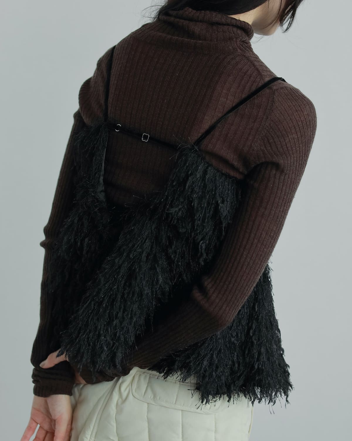 50%OFF】anuke アンヌーク パックオープン フェザー キャミソール