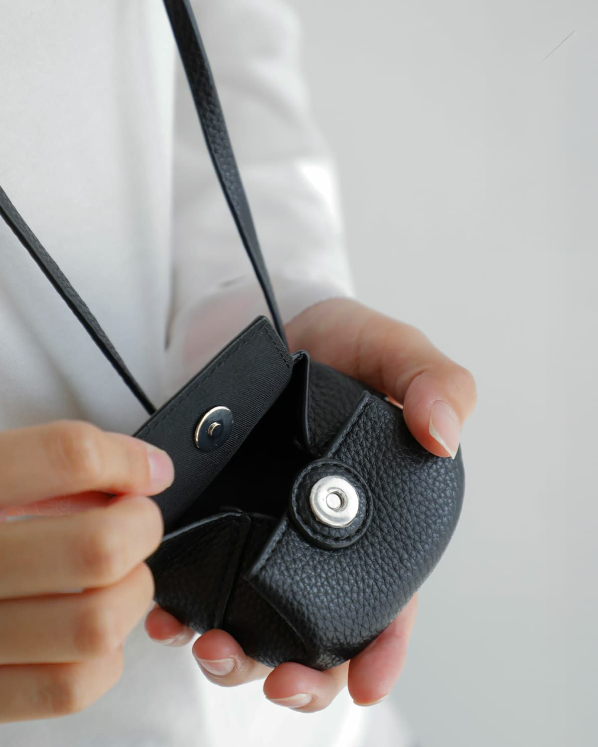 anuke アンヌーク エコレザー ウエスト ミニ ポーチ “Ecoleather Waist