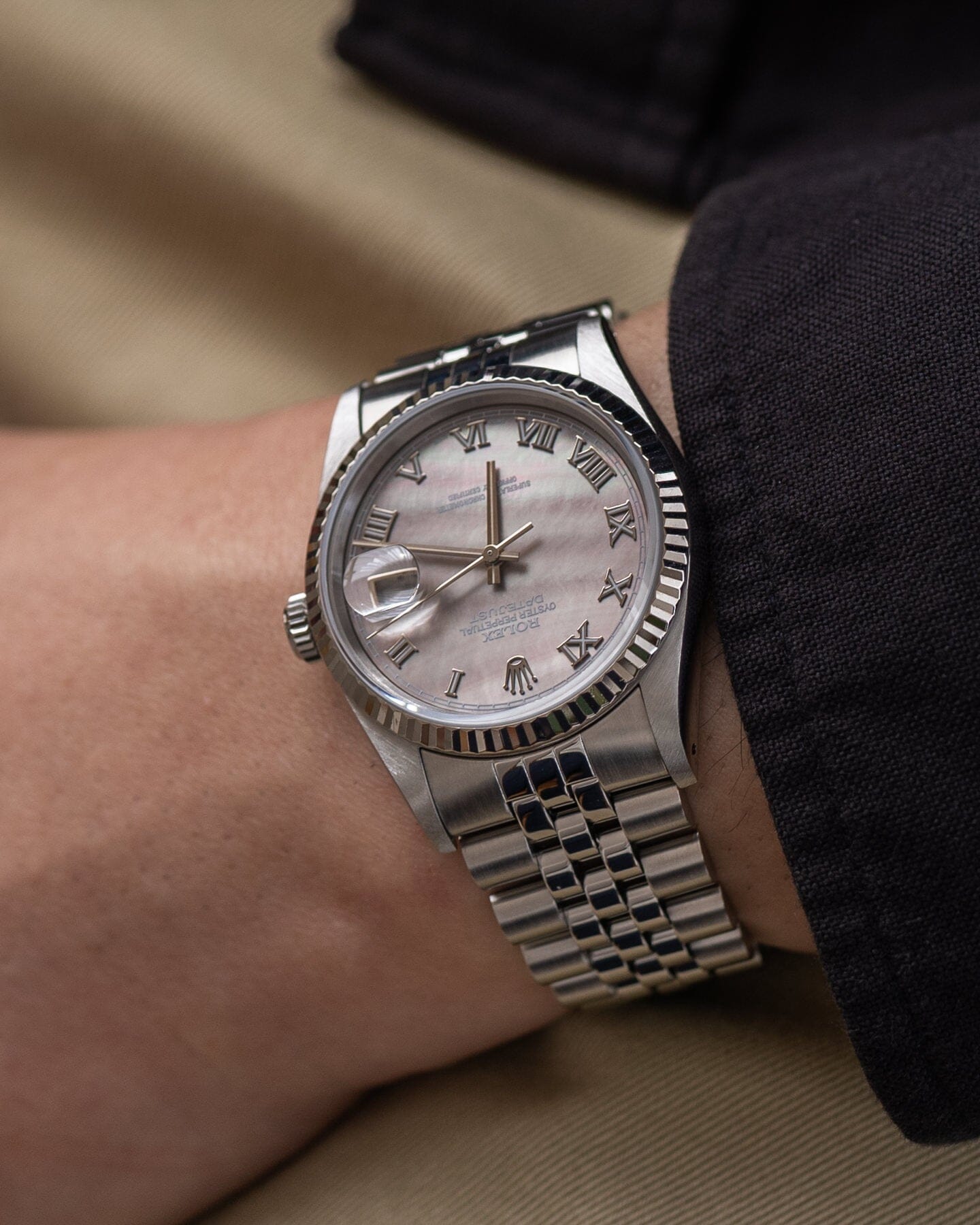 ロレックス デイトジャスト SS/WG 16234 NR ブラックシェル文字盤 (MOP