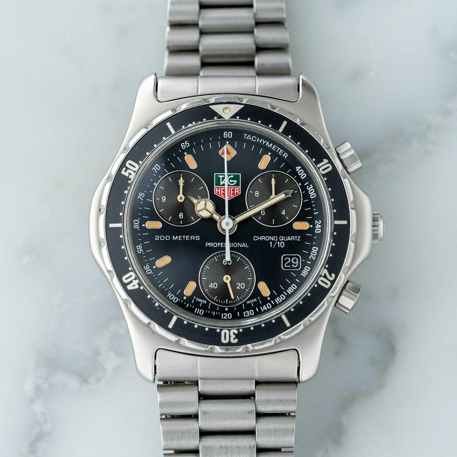 bscになります 旧HEUER ホイヤー2000 プロ ムーブ新品交換済 962.213-2