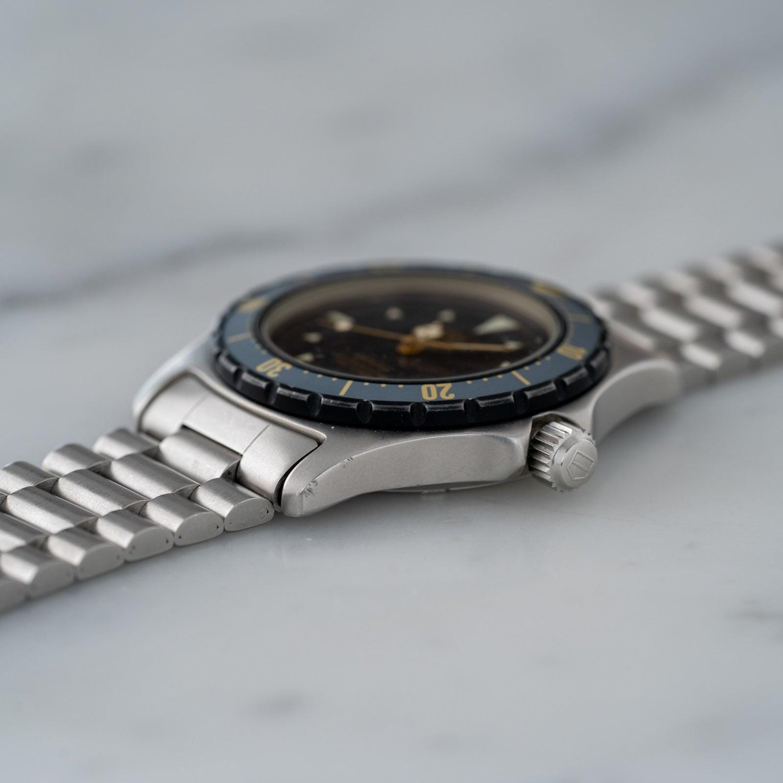 タグホイヤー 2000 プロフェッショナル 972.613 ムーンダスト ダイアル