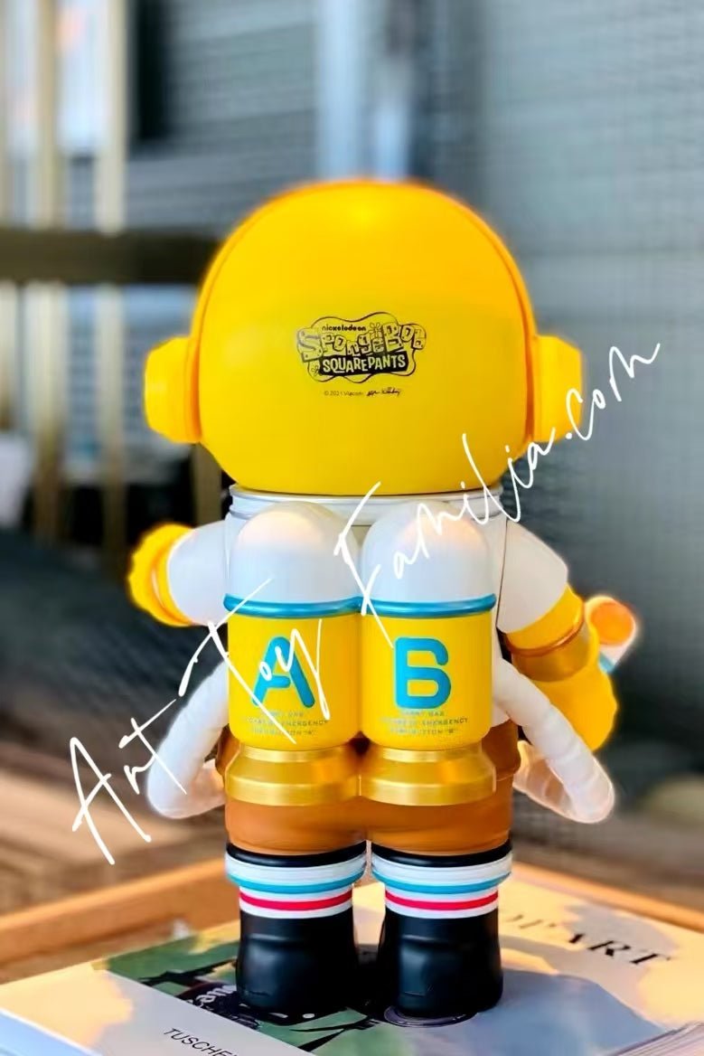 400% MEGA Space Molly 400% Spongebob | POP MART – Art Toy Familia
