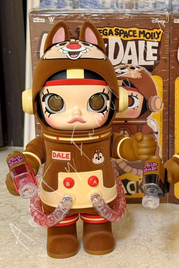 Popmart_400_MEGA_Space_Molly_4