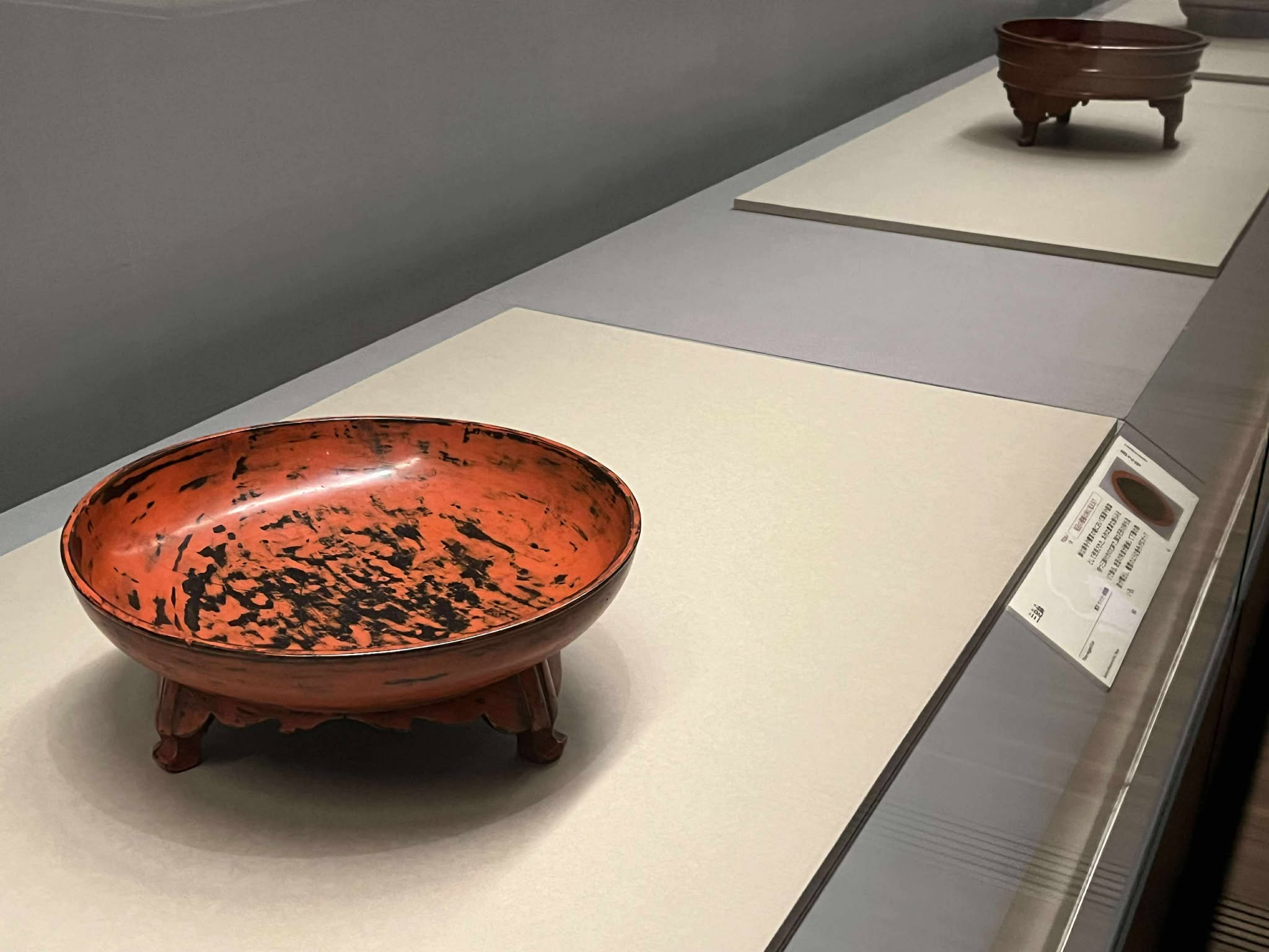 レポート】特別な朱漆器「根来」から経年の美の秘訣を学ぶ サントリー