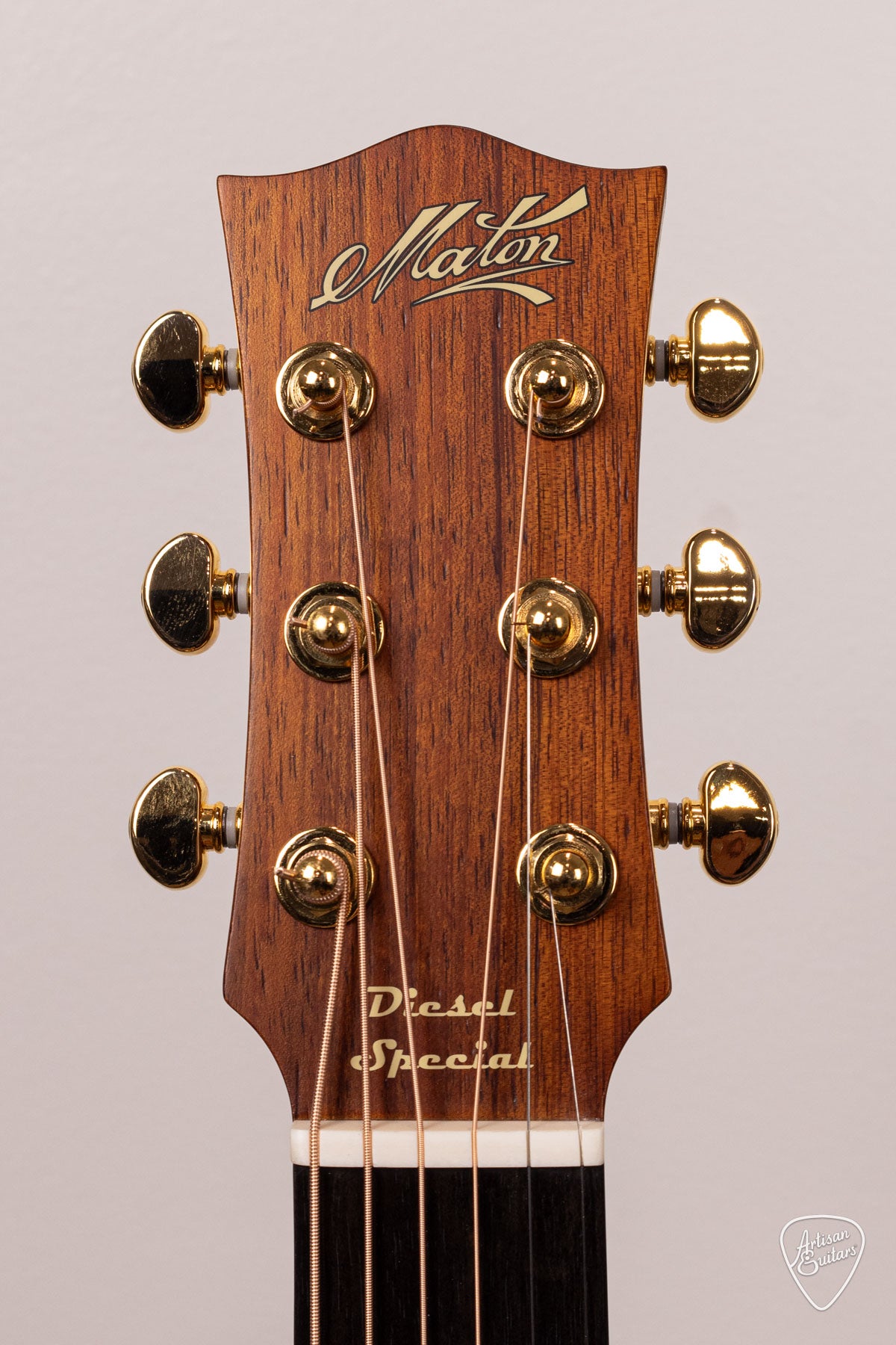 Maton Guitars EMD6 Diesel Mini - 16712 - Artisan Guitars