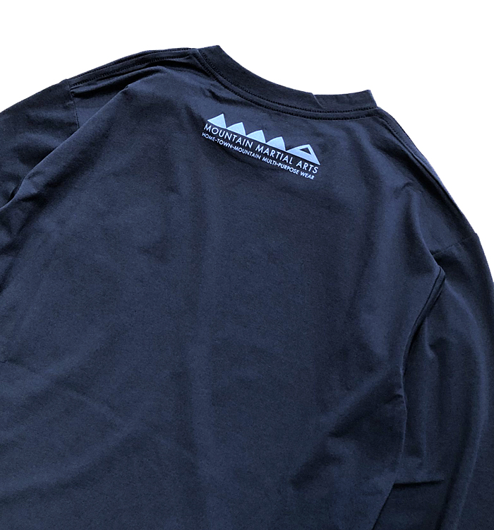 MOUNTAIN MARTIAL ARTS】 MMA Basic Pocket Long Tee – Navy – | AT EASE