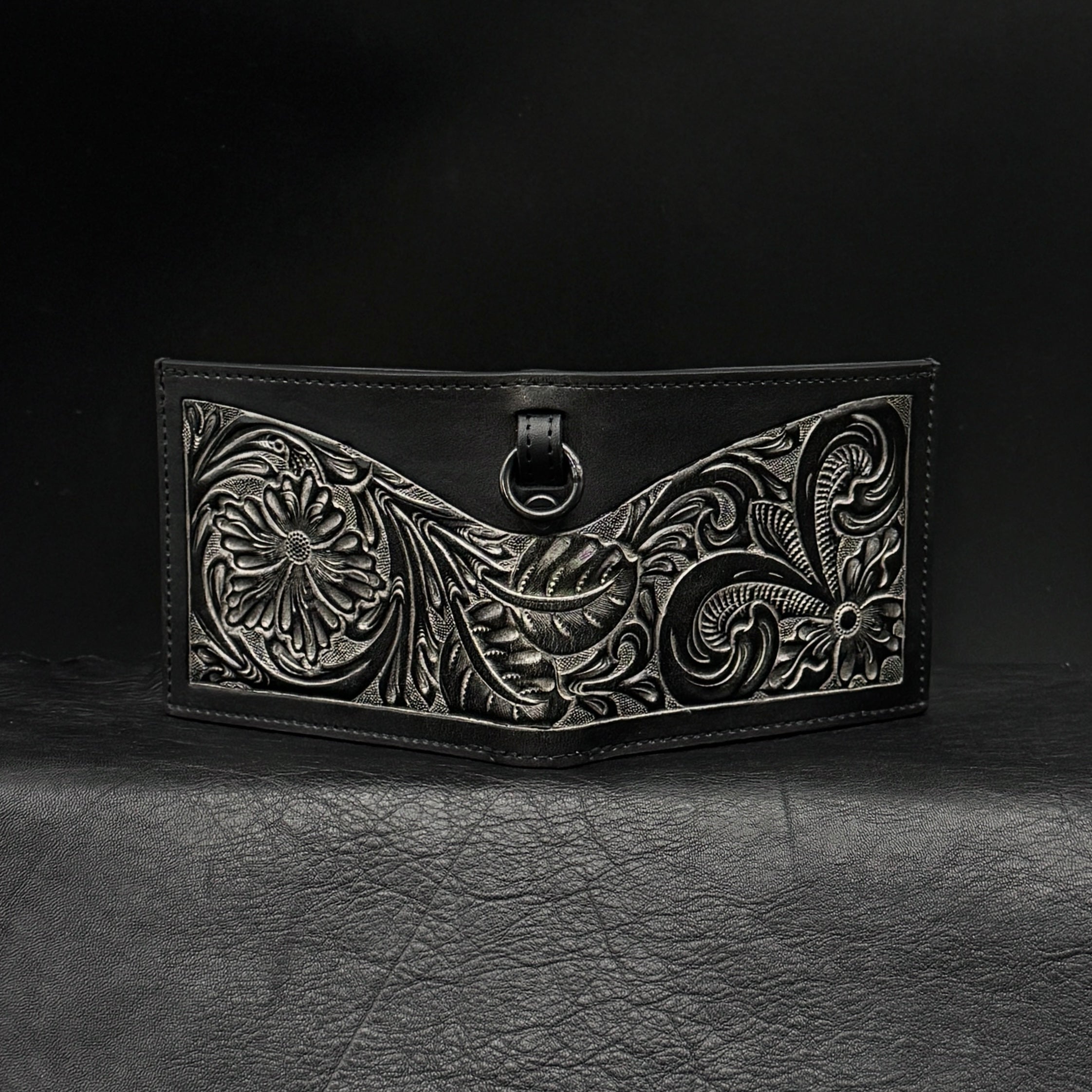 SHORT WALLET “Crest“ Pure Silver【二つ折り財布/ステアハイド