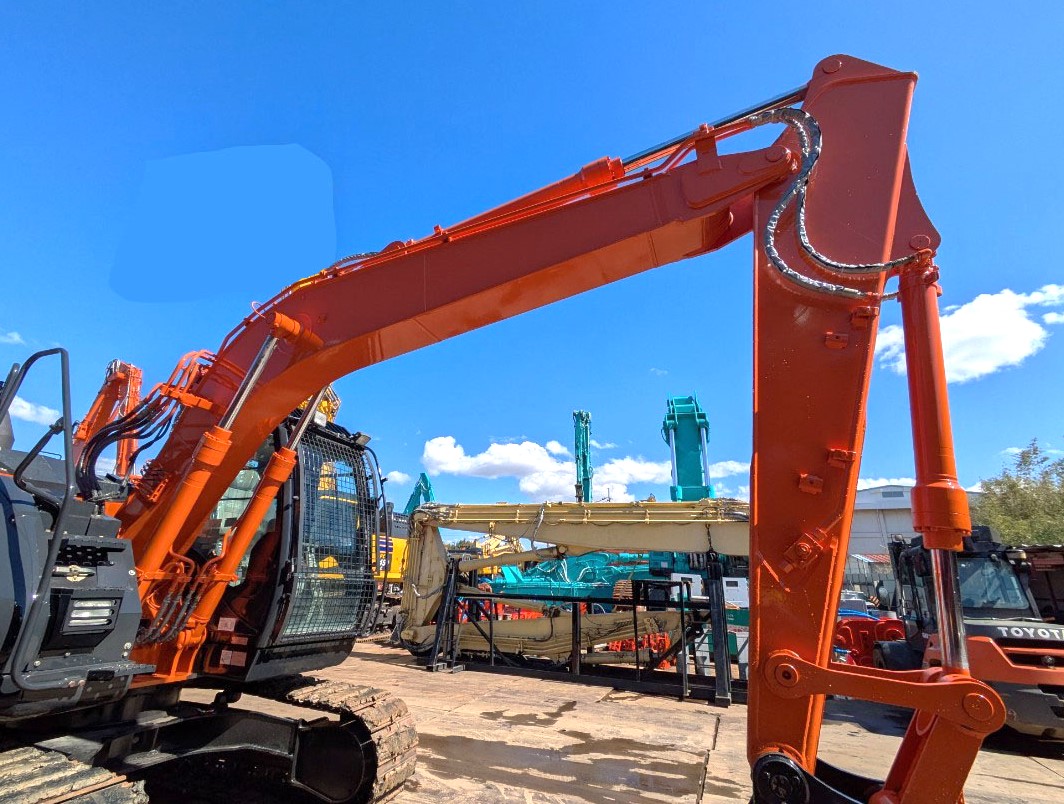 ID127837】ZX135USK-6 ☆年度末！謝恩セール☆ | 特選解体重機 | 株式