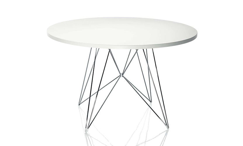 人気のTavolo XZ3 タヴォロ ダイニングテーブルが特別価格でご購入