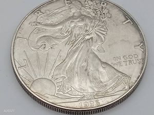 銀貨 アメリカ 1オンス イーグルの値段と価格推移は？｜66件の売買
