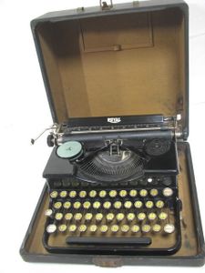 アンティーク タイプライターのYahoo!オークション(旧ヤフオク!)の相場