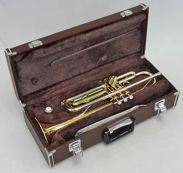 YAMAHA【YTR-2320E】ヤマハ トランペット ハードケース付 中古品(本体