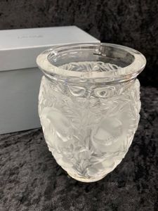 ラリック 花瓶のYahoo!オークション(旧ヤフオク!)の相場・価格を見る