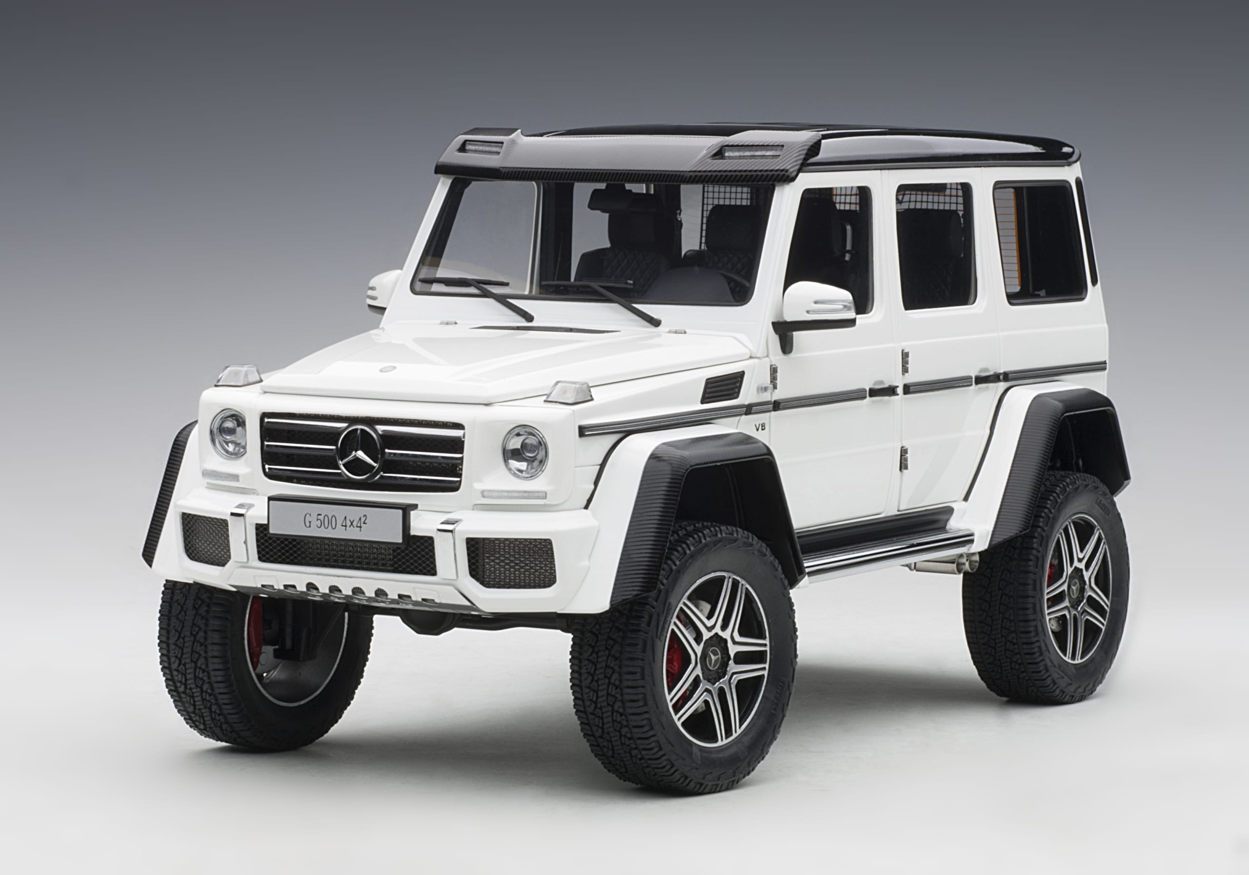 Mercedes-Benz G500 4x4² (White) | AUTOart