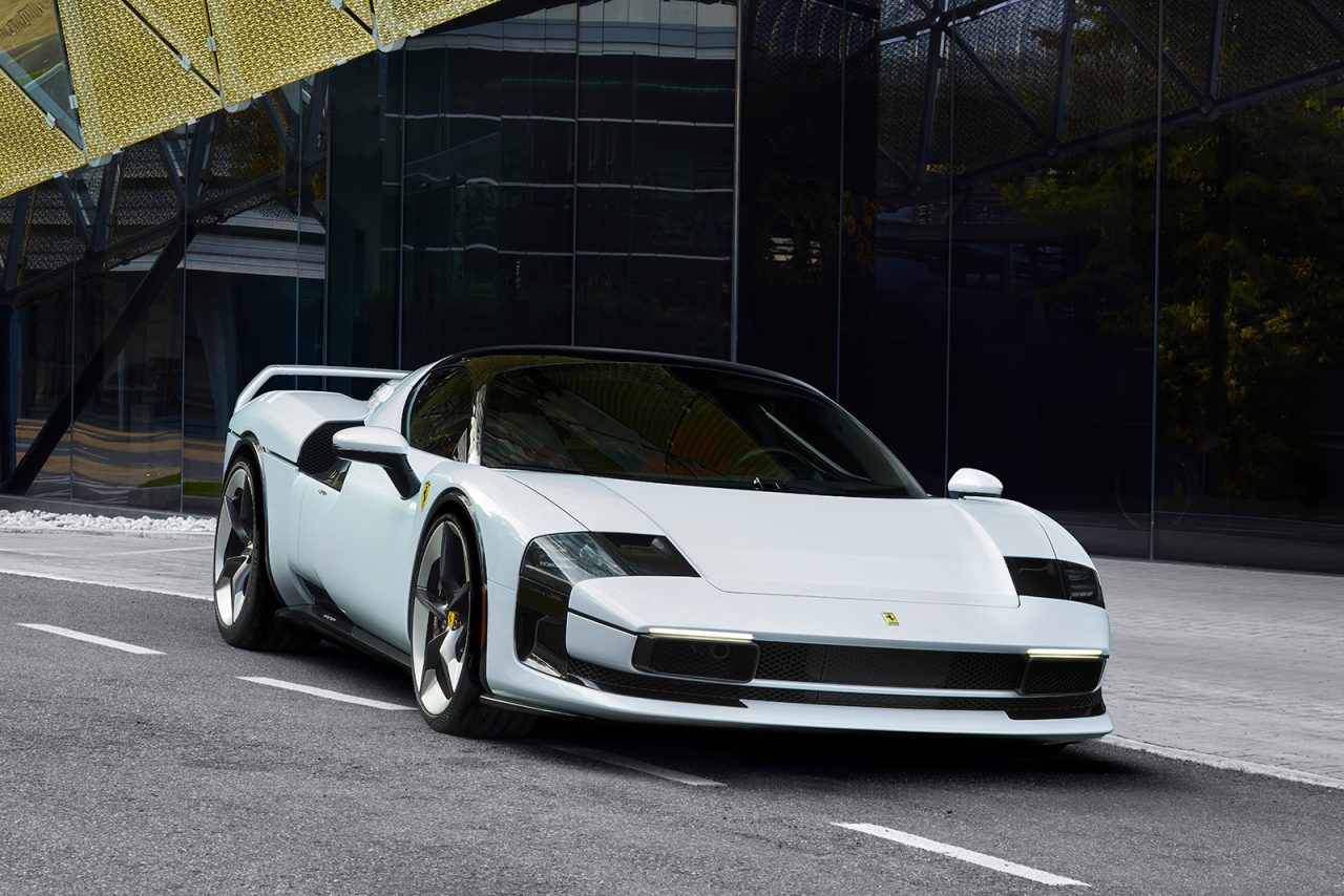 フェラーリから296GTBをベースに伝説の名車F40をオマージュした