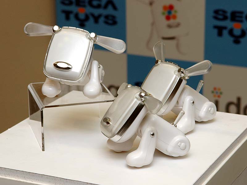 セガトイズ、感情を音楽で表現するペット「idog」