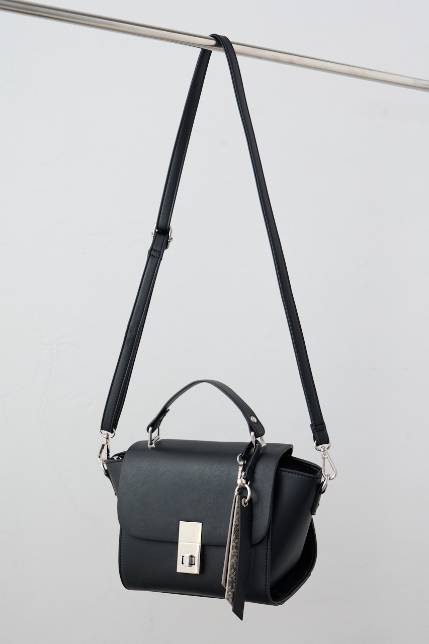 チャームセットトラペイズドフラップバッグ｜WOMEN｜250HAB55-347K