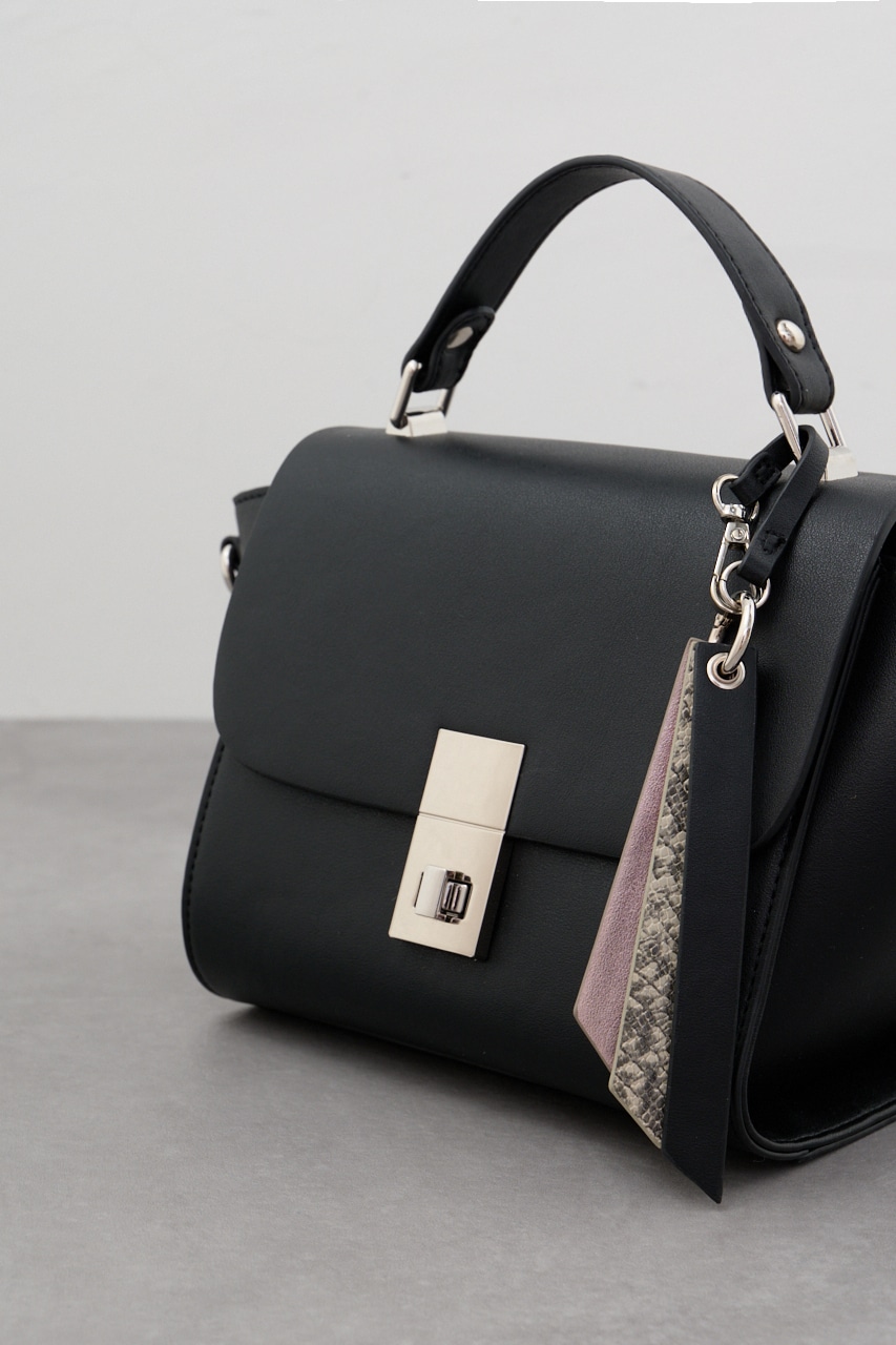 チャームセットトラペイズドフラップバッグ｜WOMEN｜250HAB55-347K