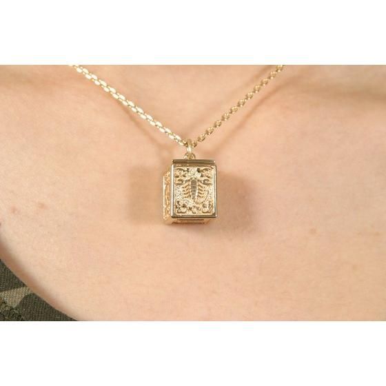 受注生産】聖闘士星矢 黄金聖衣箱（ゴールドクロスボックス）デザイン