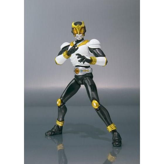 S.H.フィギュアーツ 仮面ライダークウガ グローイングフォーム | 仮面