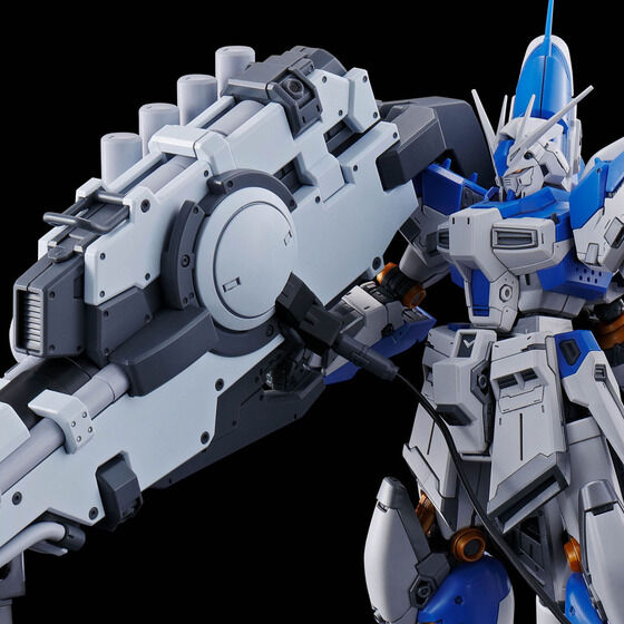 ガンダムベース限定の「RG Hi-νガンダム［チタニウムフィニッシュ