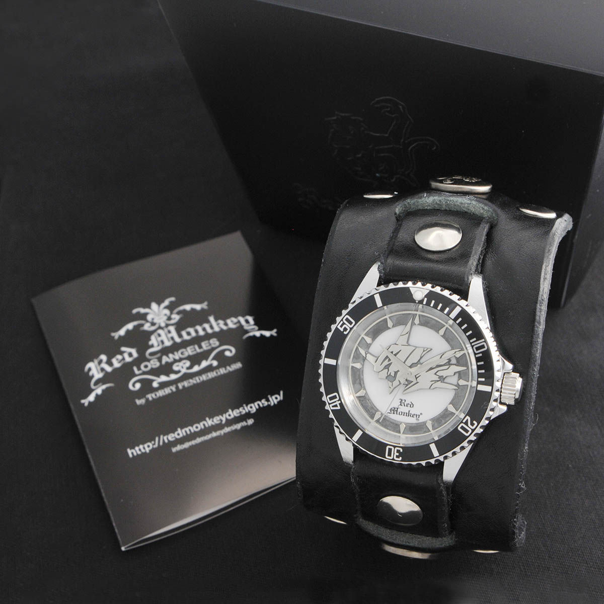 デジモンアドベンチャー OMEGAMON× Red Monkey Designs Wristwatch