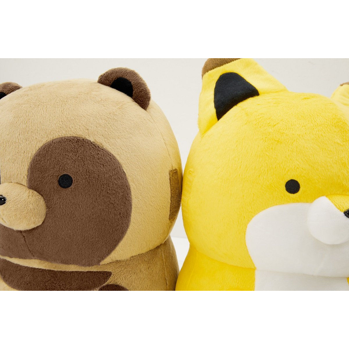 PCクッション タヌキとキツネ | フィギュア | アニメグッズ ・おもちゃ