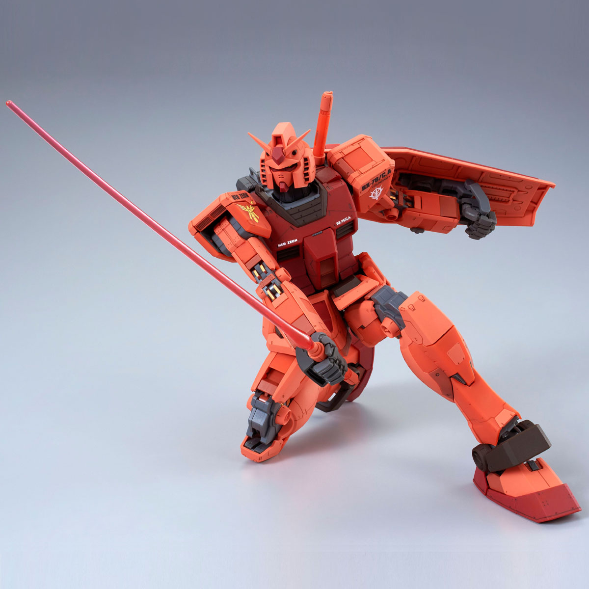 MG 1/100 キャスバル専用ガンダム Ver．3．0【再販】 【2次