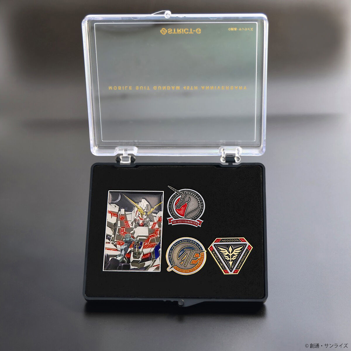 STRICT-G『機動戦士ガンダムUC』ガンダムシリーズ45周年記念ピンズ