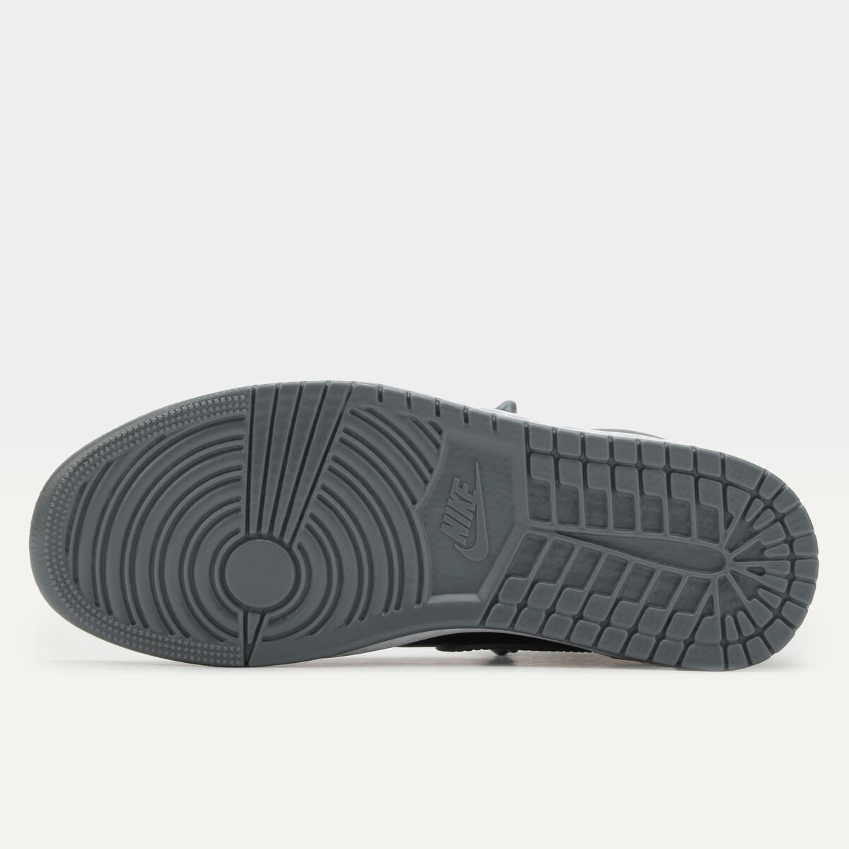 NIKE AIR JORDAN 1 HIGH 85 SHADOW AND REVERSE SHADOW MODEL KIT【2